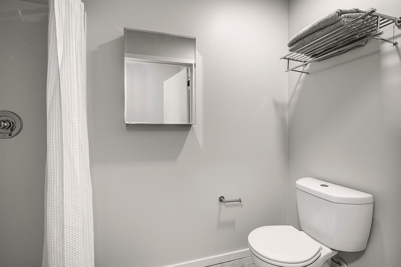 Seattle Apartment: 1806 23rd Ave