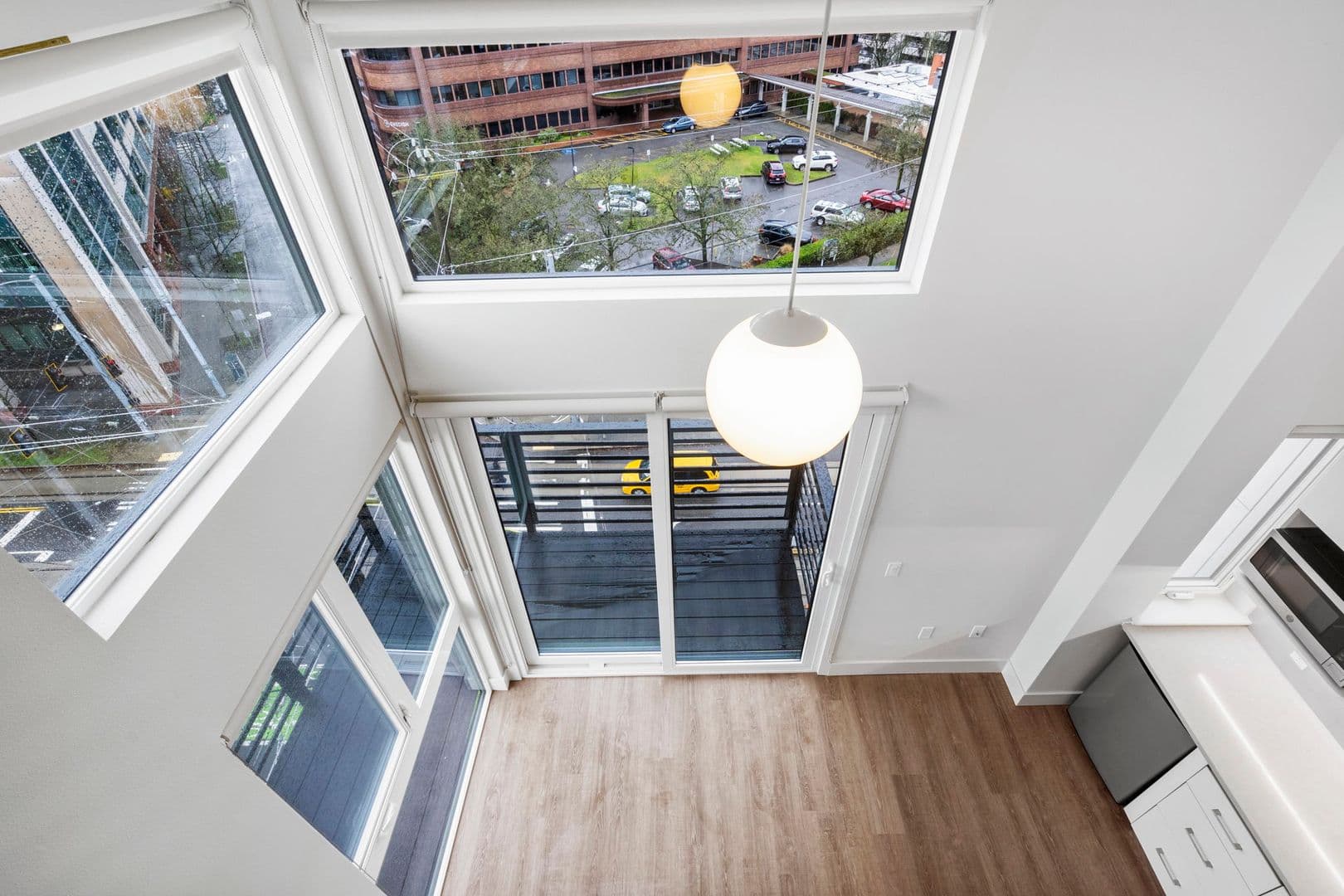 Seattle Apartment: 500 Broadway