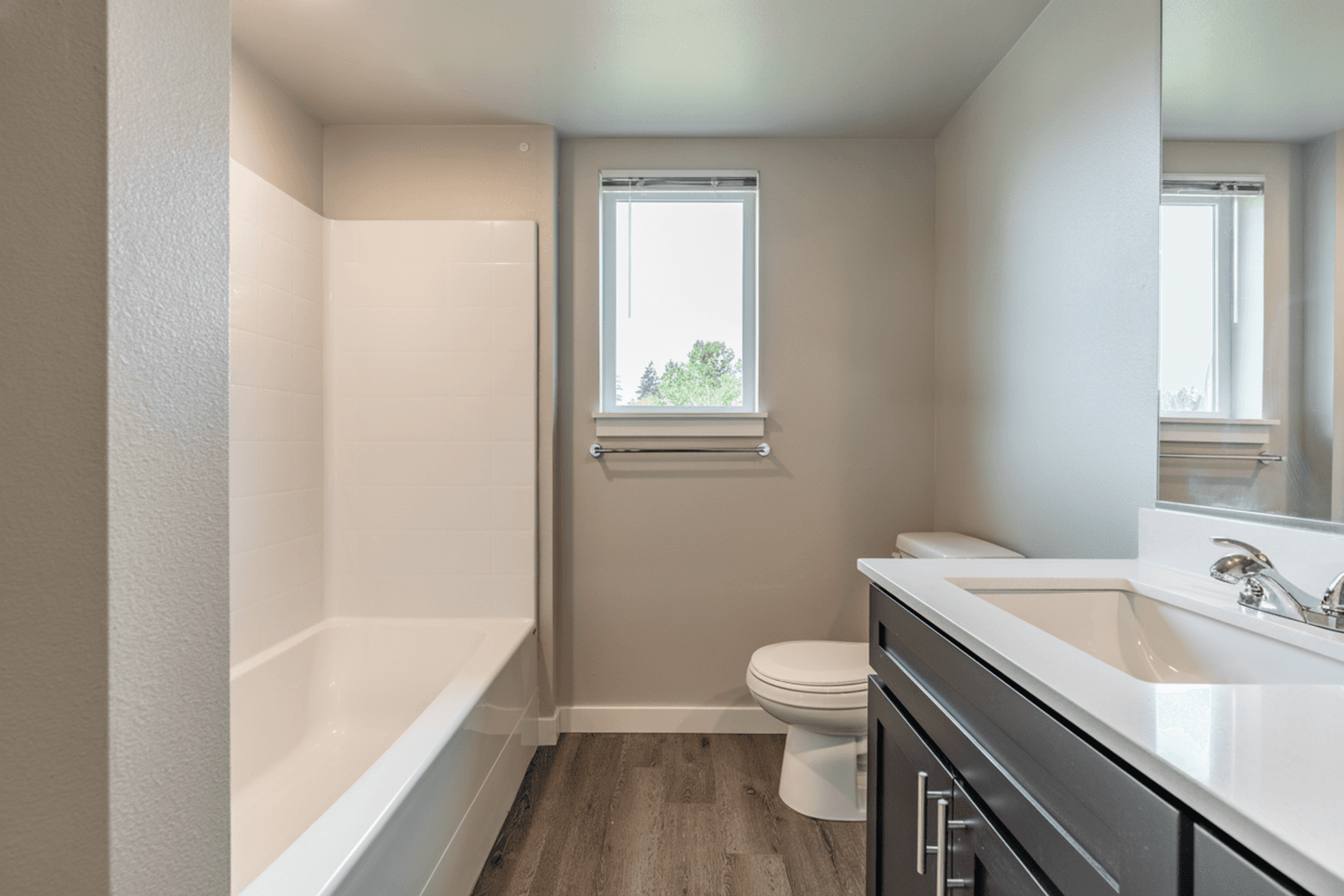 Bonney Lake Apartment: 18426 Veterans Memorial Dr E