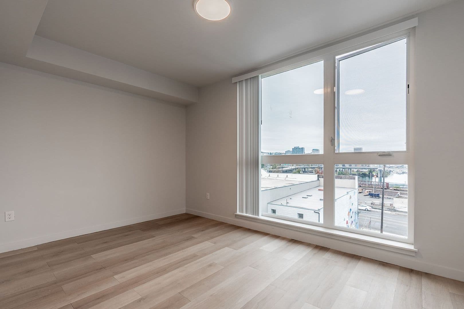 Tacoma Apartment: 201 E 25th St
