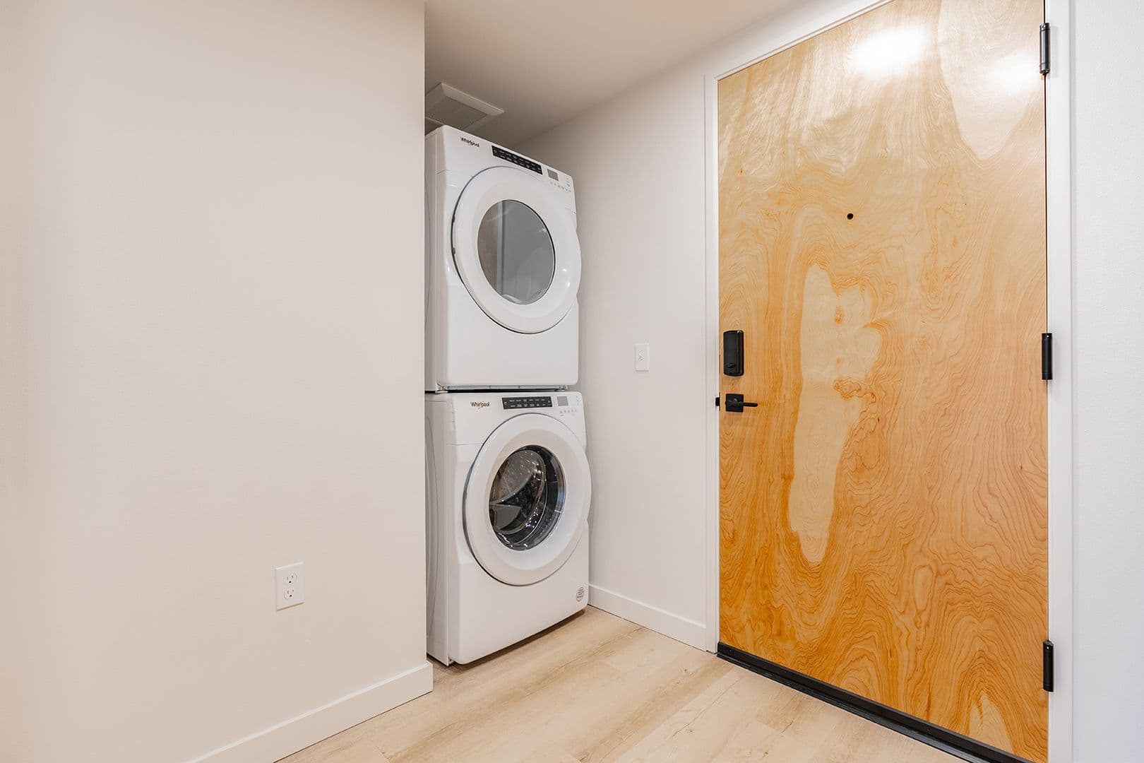 Tacoma Apartment: 2501 Commerce St