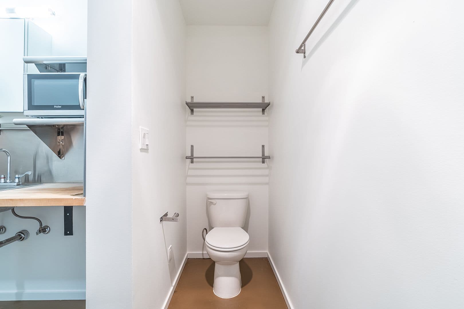 Seattle Apartment: 116 13th Ave East
