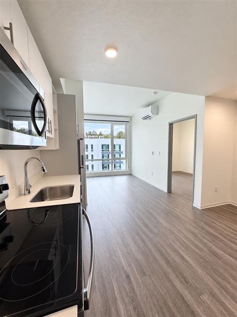 Spokane Apartment: 308 W 5th Ave