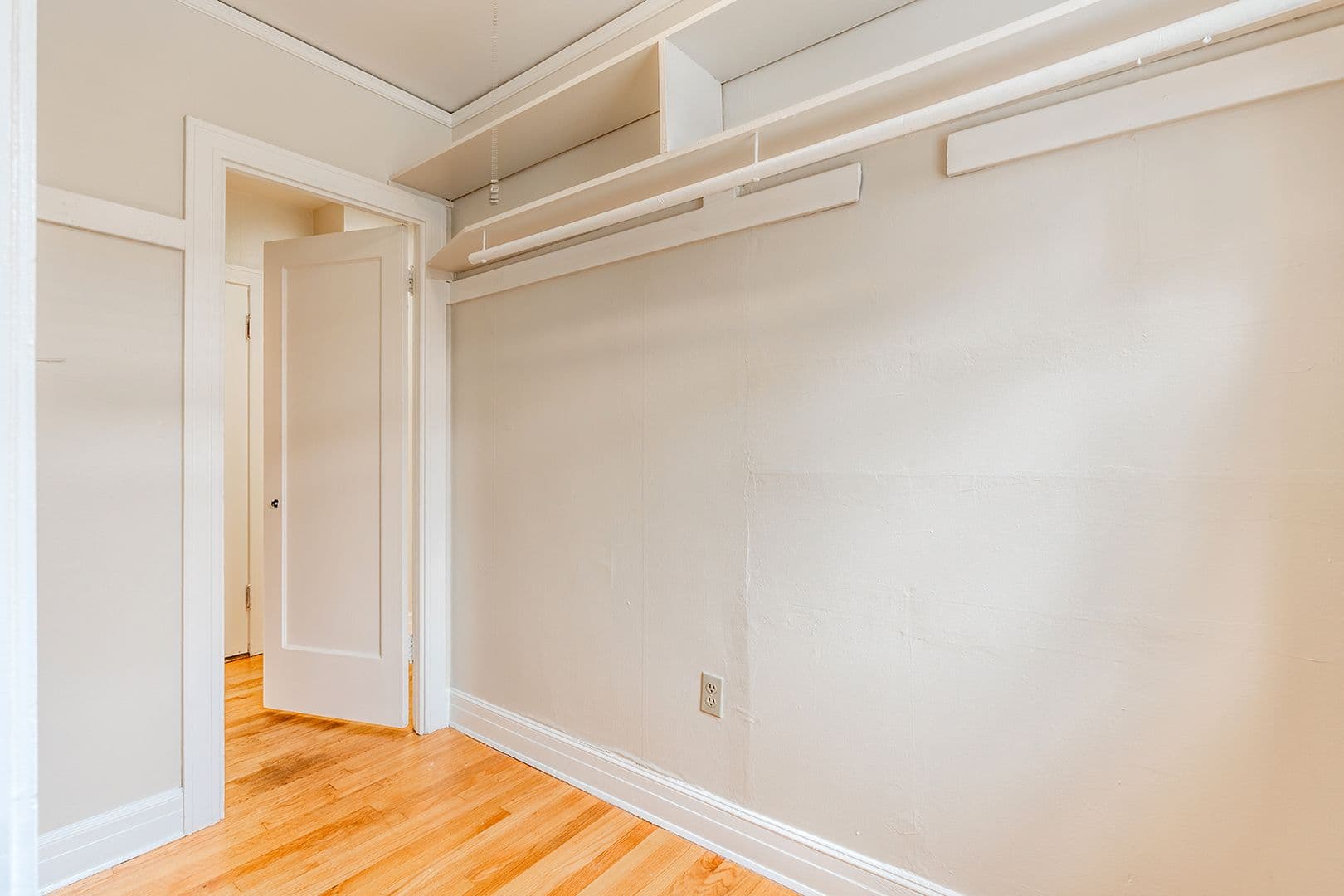 Seattle Apartment: 1330 Boren Ave