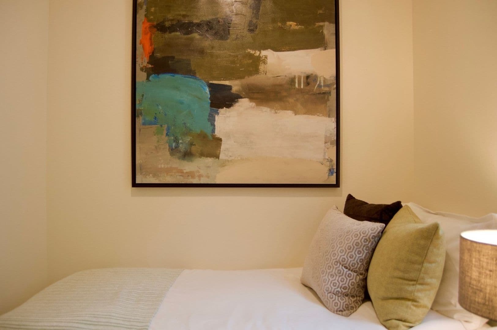 Seattle Apartment: 5611 17th Ave NW
