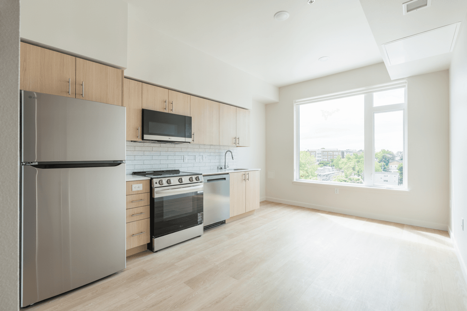 Seattle Apartment: 2210 E Cherry St