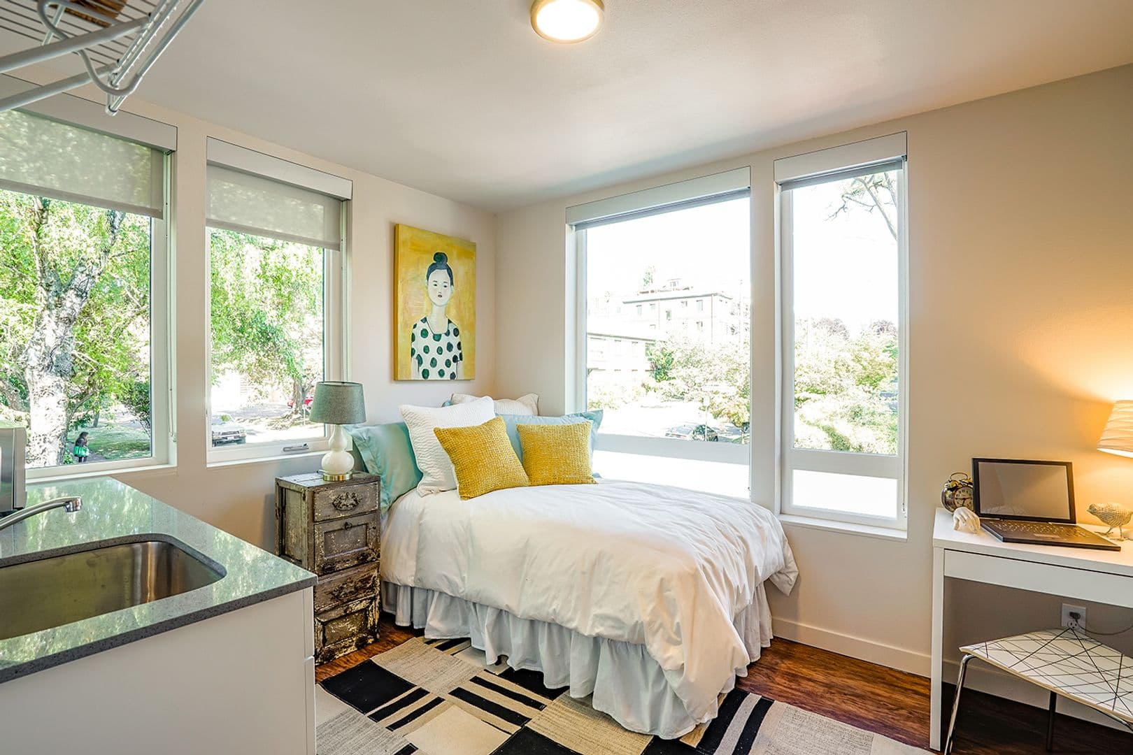 Seattle Apartment: 1519 E Spring St