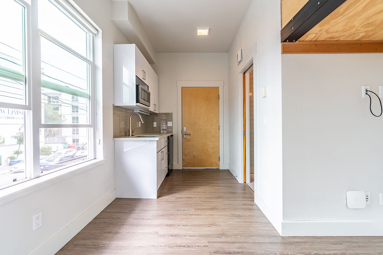 Seattle Apartment: 1722 Summit Ave