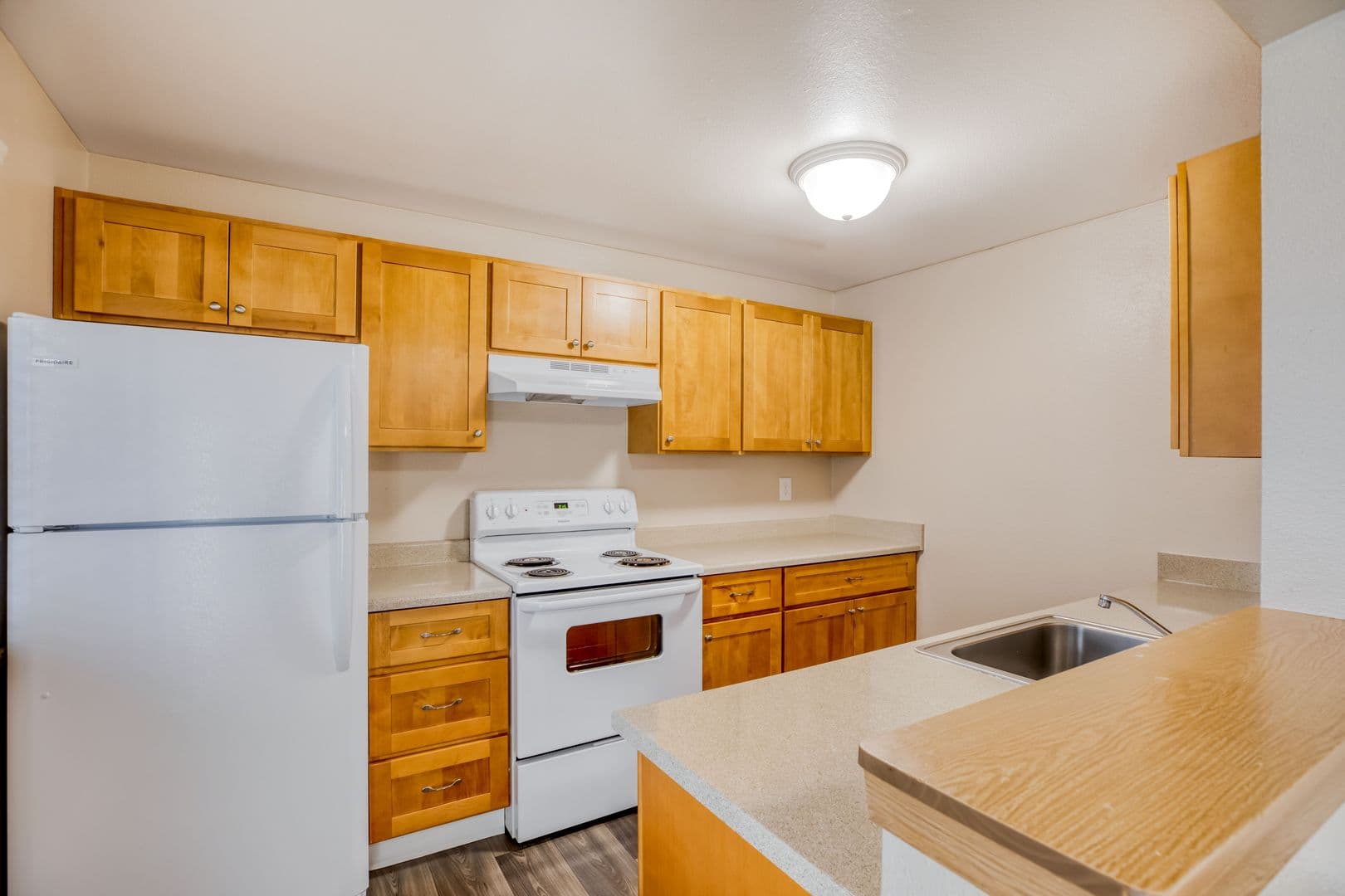 Tacoma Apartment: 2220 97th Street South