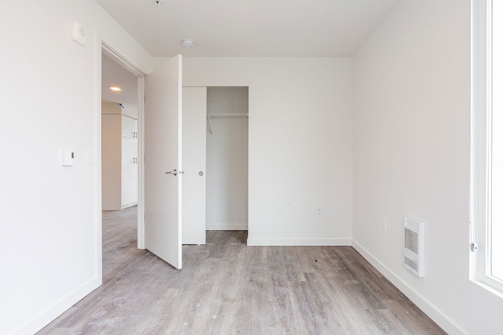 Seattle Apartment: 355 15th Ave