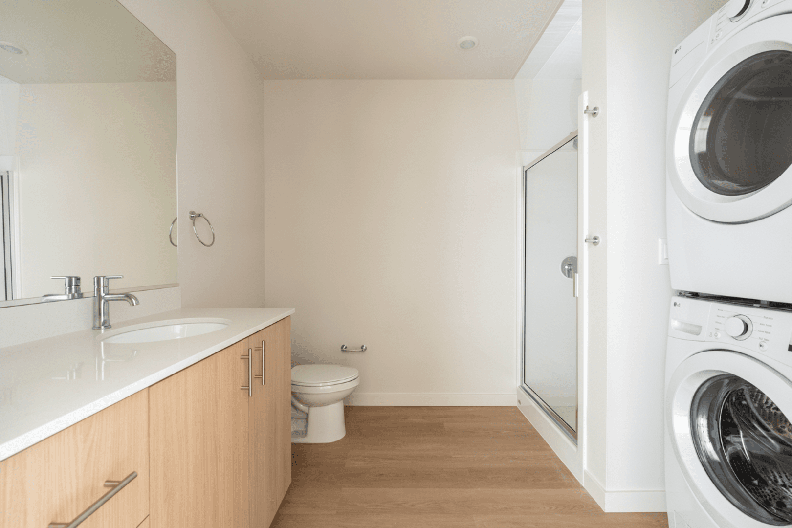 Seattle Apartment: 2210 E Cherry St