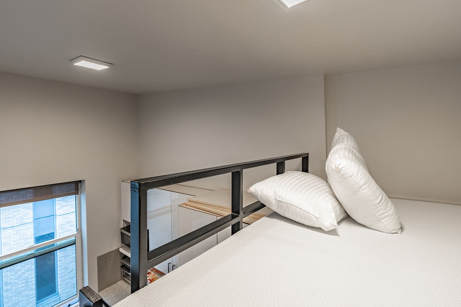 Seattle Apartment: 423 Terry Ave