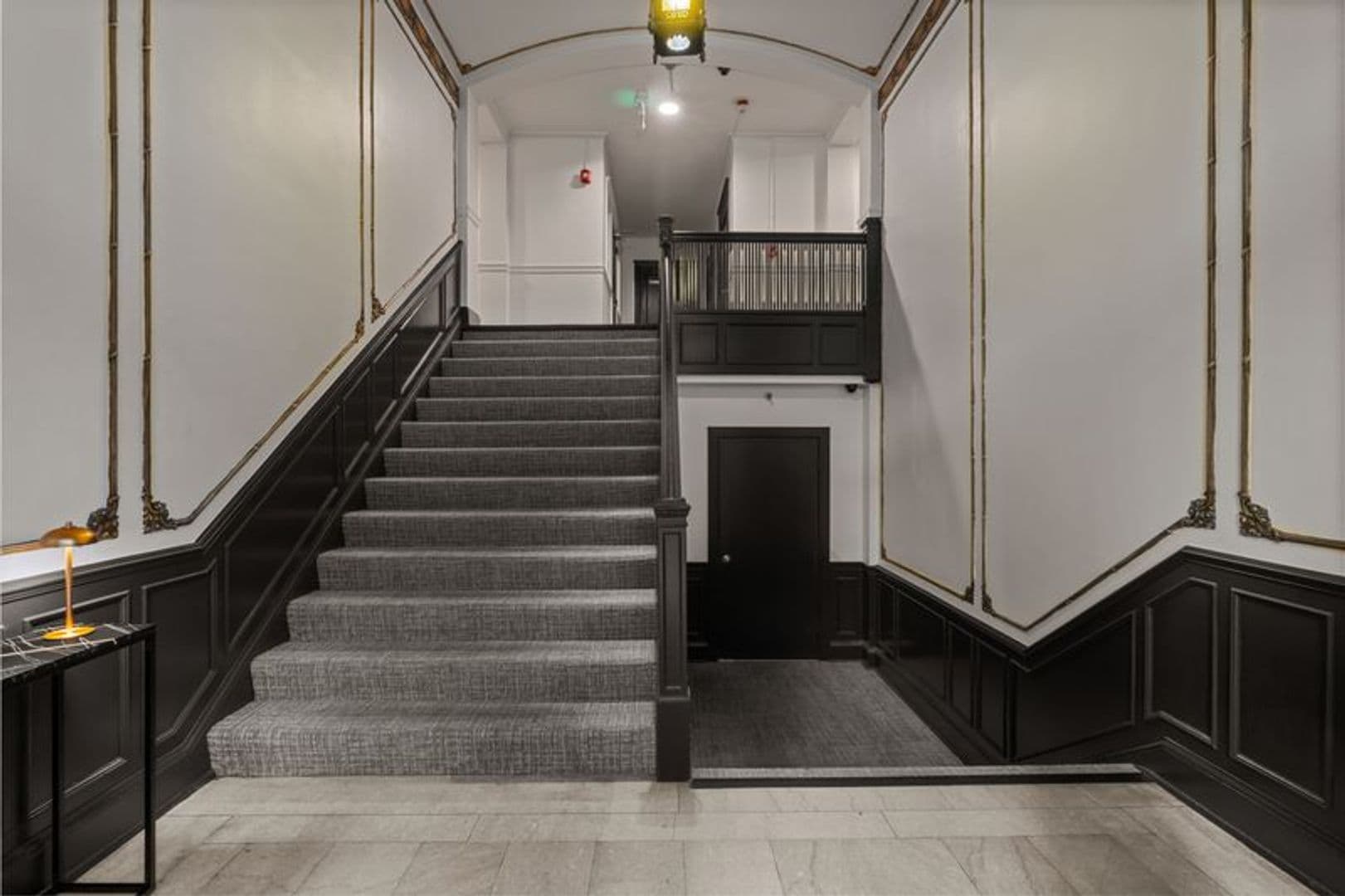 Seattle Apartment: 4210 Brooklyn Ave NE