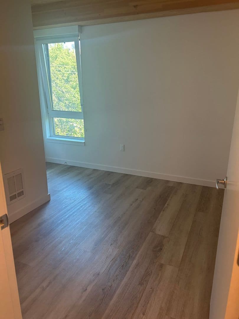 Seattle Apartment: 1323 E Union St
