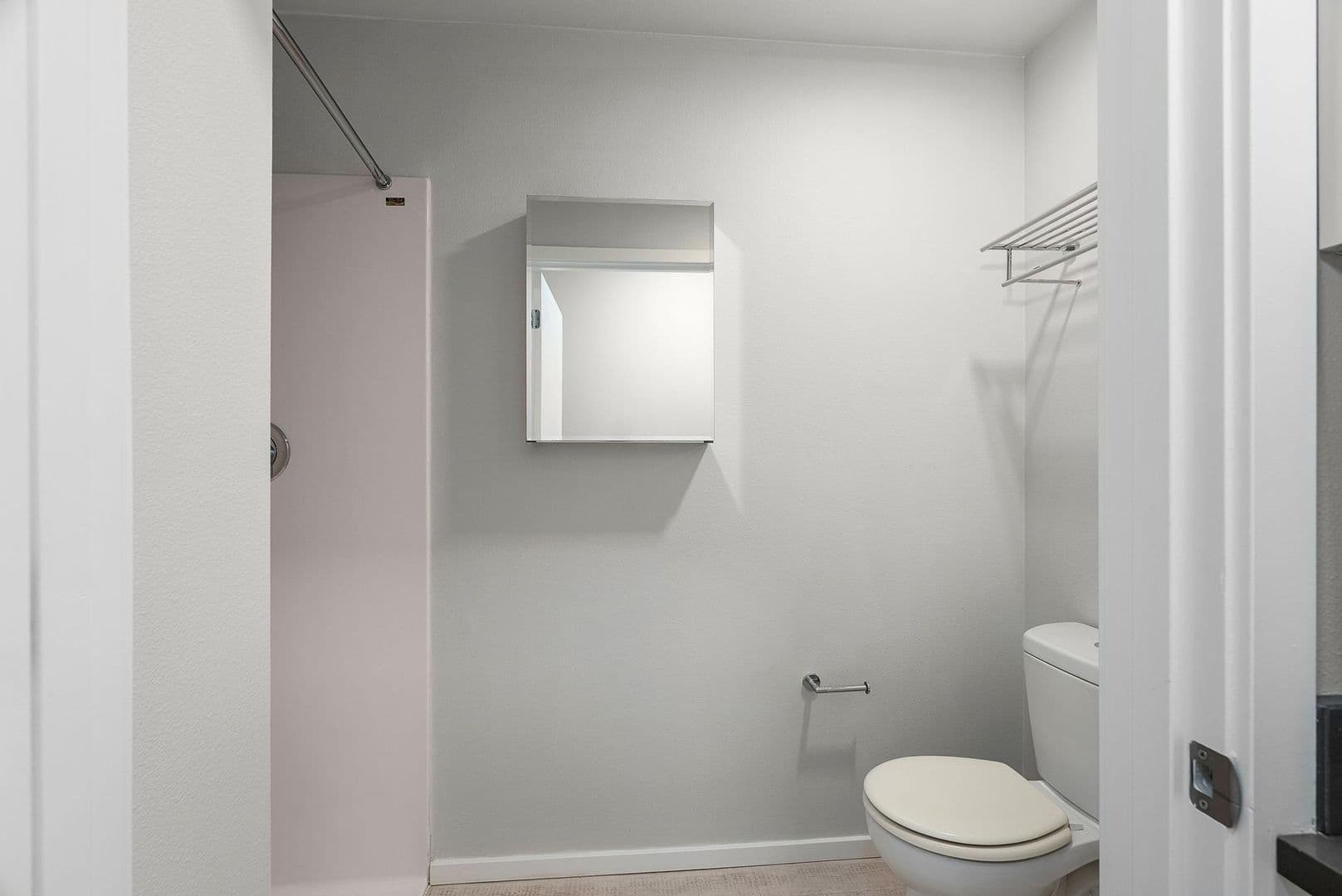 Seattle Apartment: 1806 23rd Ave