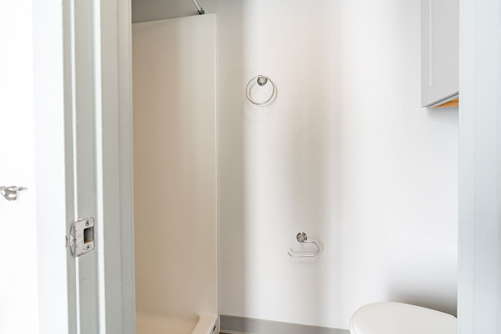 Seattle Apartment: 3266 SW Avalon Way