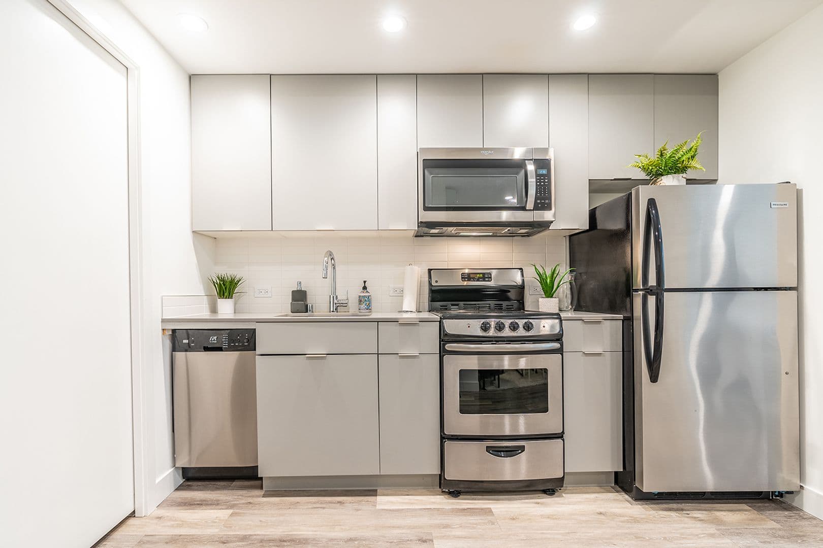 Seattle Apartment: 120 10th Avenue East