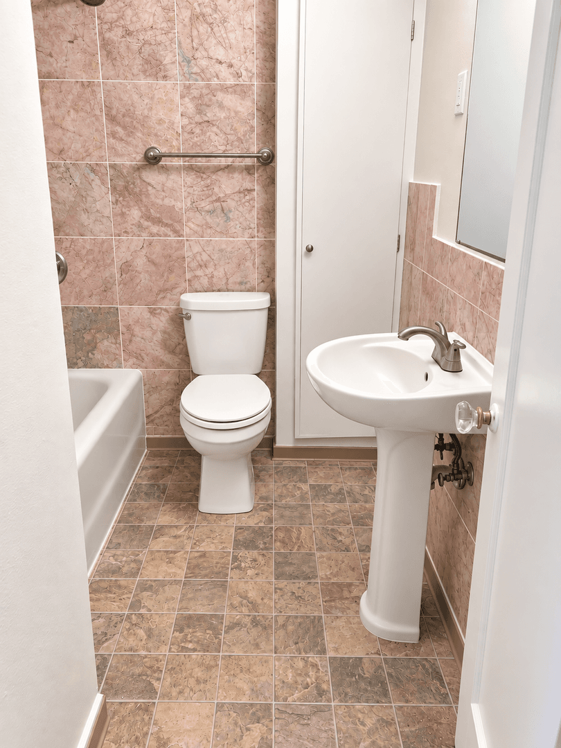 Seattle Apartment: 1705 Belmont Ave