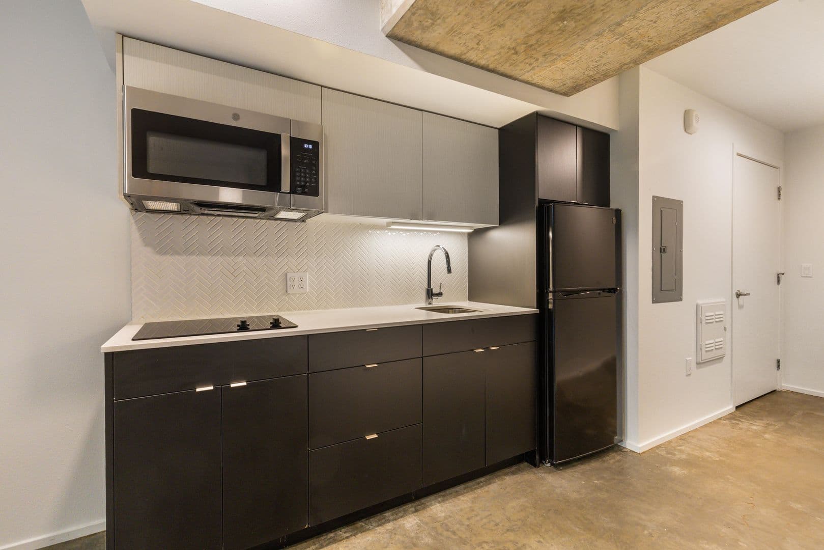 Seattle Apartment: 722 E Pike St