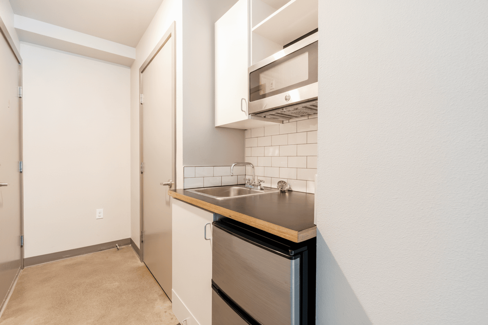 Seattle Apartment: 2820 Eastlake Ave E