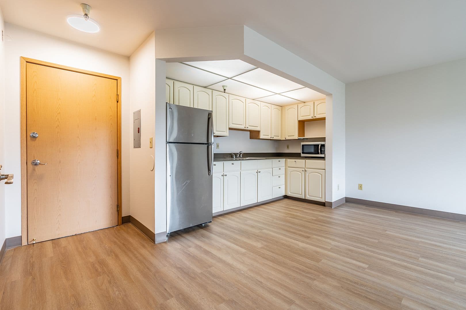 Bellevue Apartment: 15750 NE 15th Street