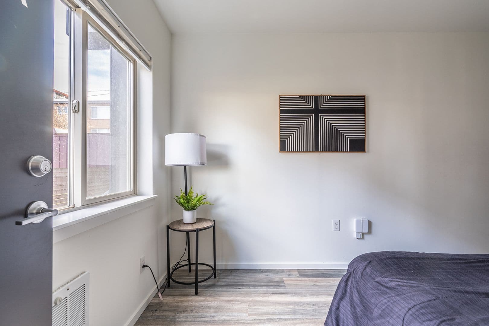 Seattle Apartment: 116 13th Ave East