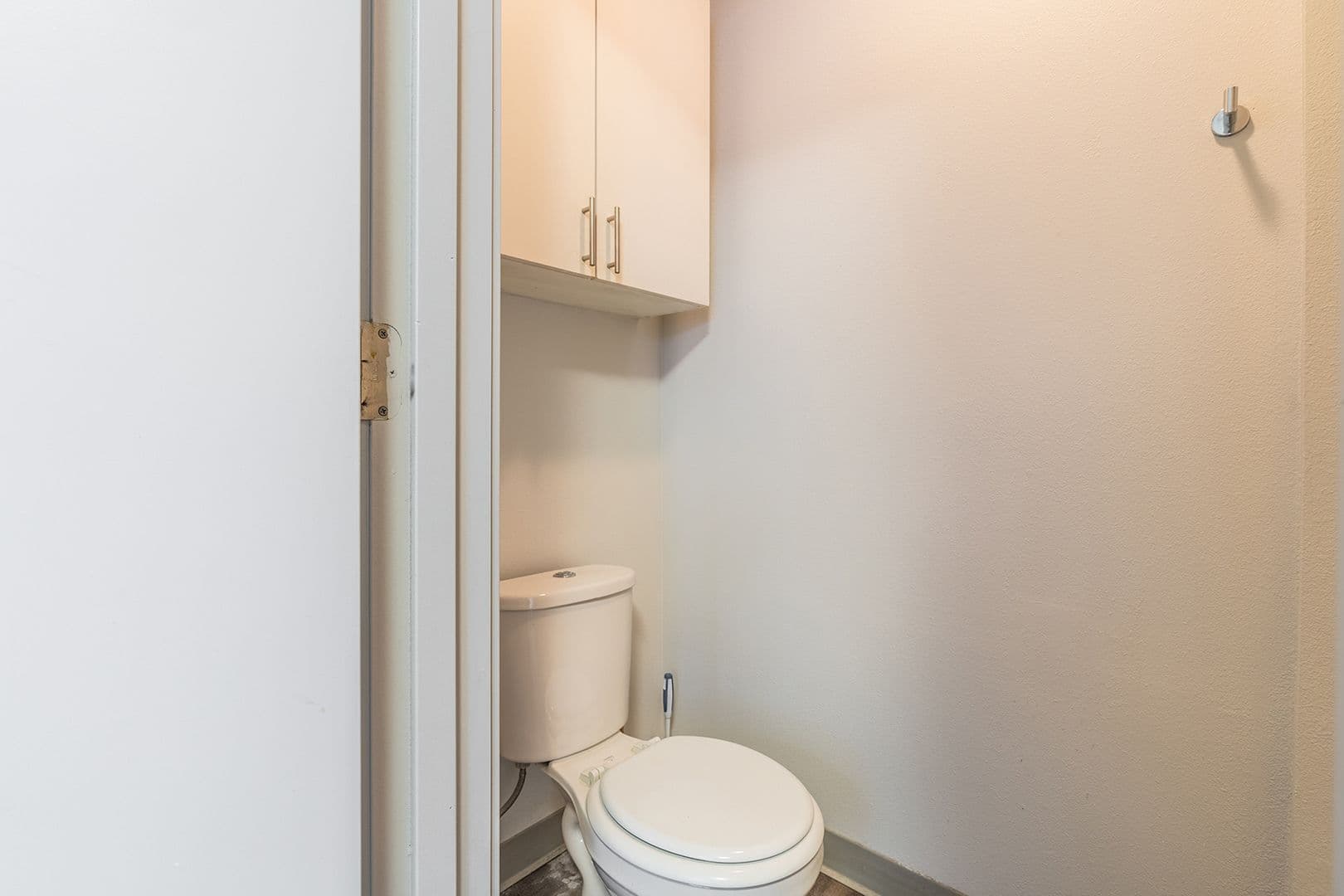 Seattle Apartment: 422 11th Ave E