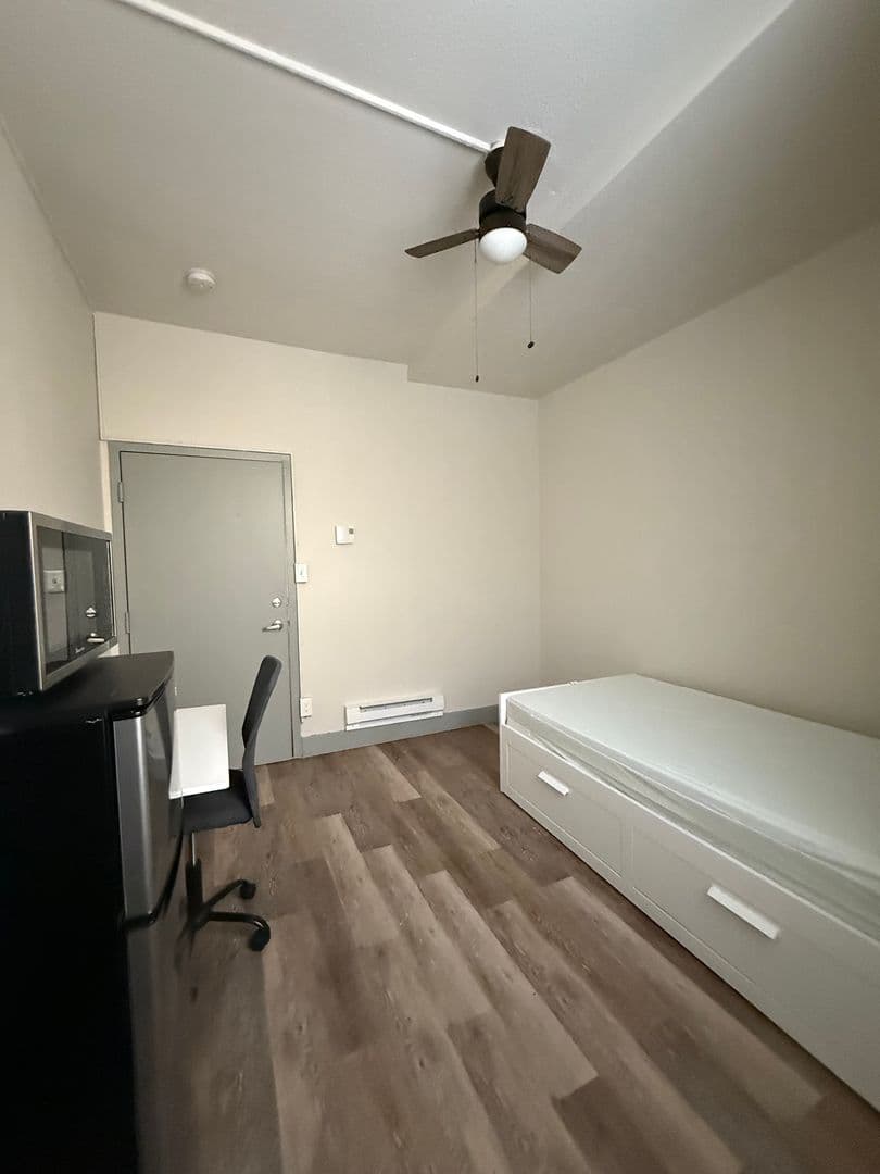 Seattle Apartment: 1515 Belmont Ave