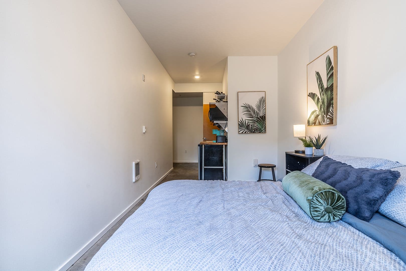 Seattle Apartment: 1728 12th Ave