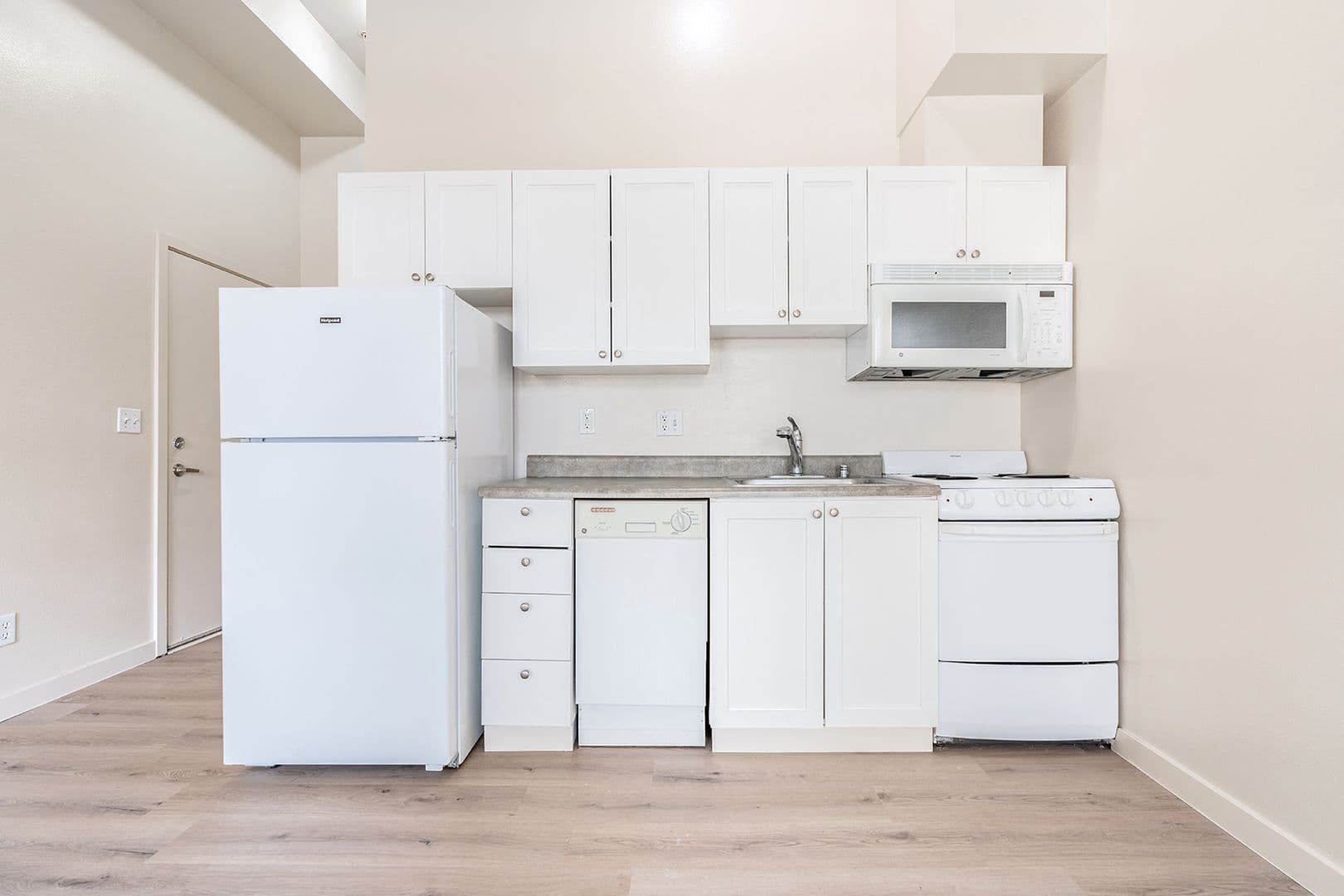 Seattle Apartment: 107 Cherry St