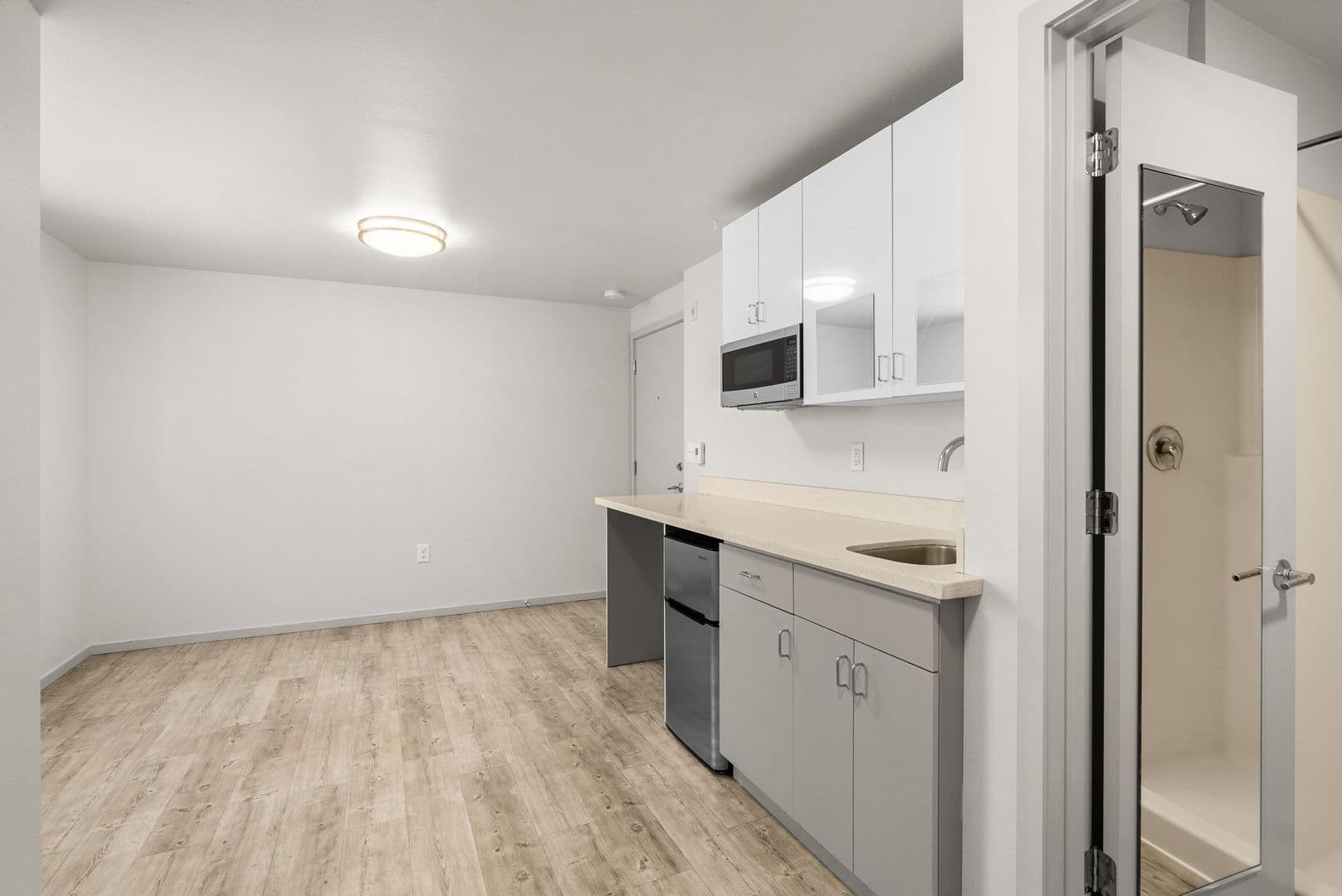 Seattle Apartment: 1812 12th Ave