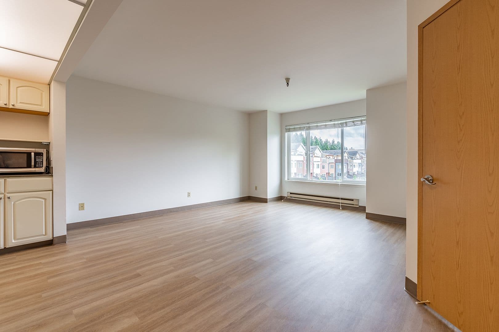 Bellevue Apartment: 15750 NE 15th Street