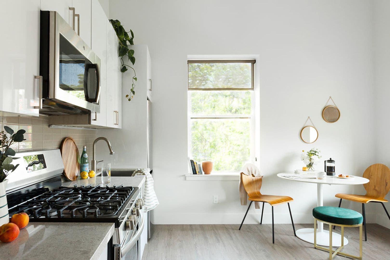 Seattle Apartment: 423 Terry Ave