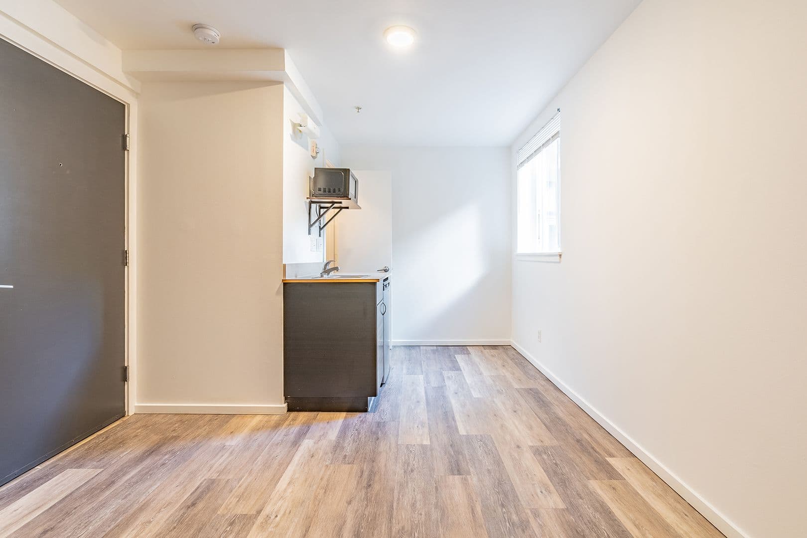 Seattle Apartment: 116 13th Ave East
