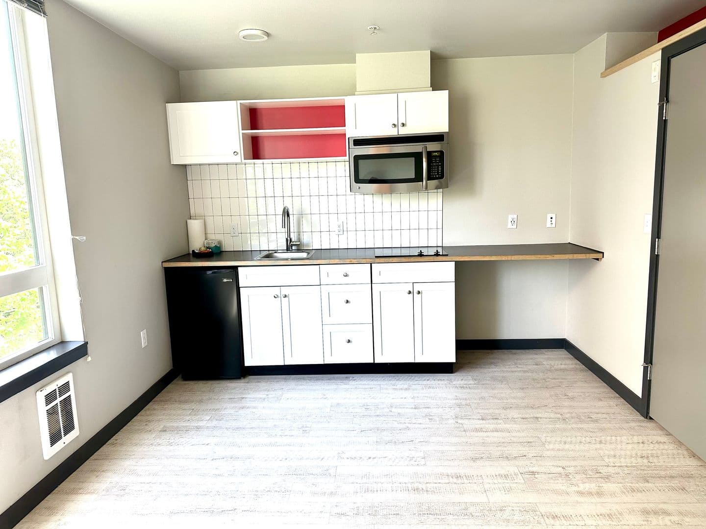 Seattle Apartment: 1523 E Madison St