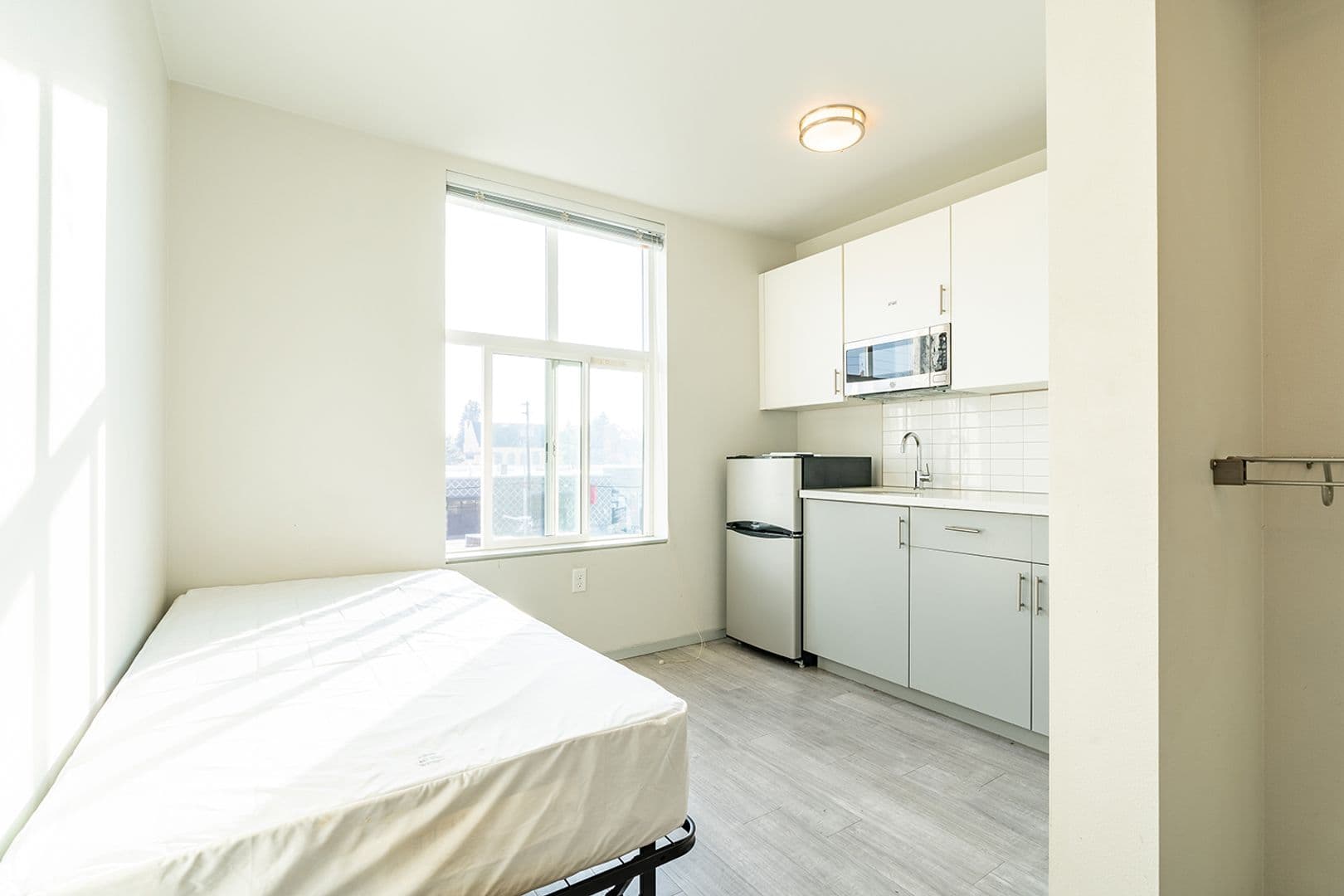 Portland Apartment: 1521 NE 41st Ave