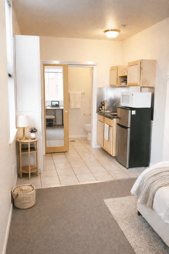 Seattle Apartment: 227 Boylston Ave E