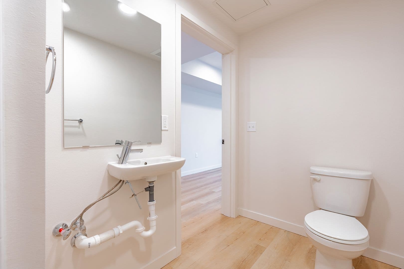 Tacoma Apartment: 2501 Commerce St