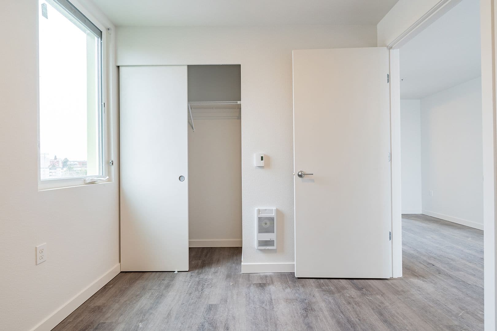Seattle Apartment: 355 15th Ave
