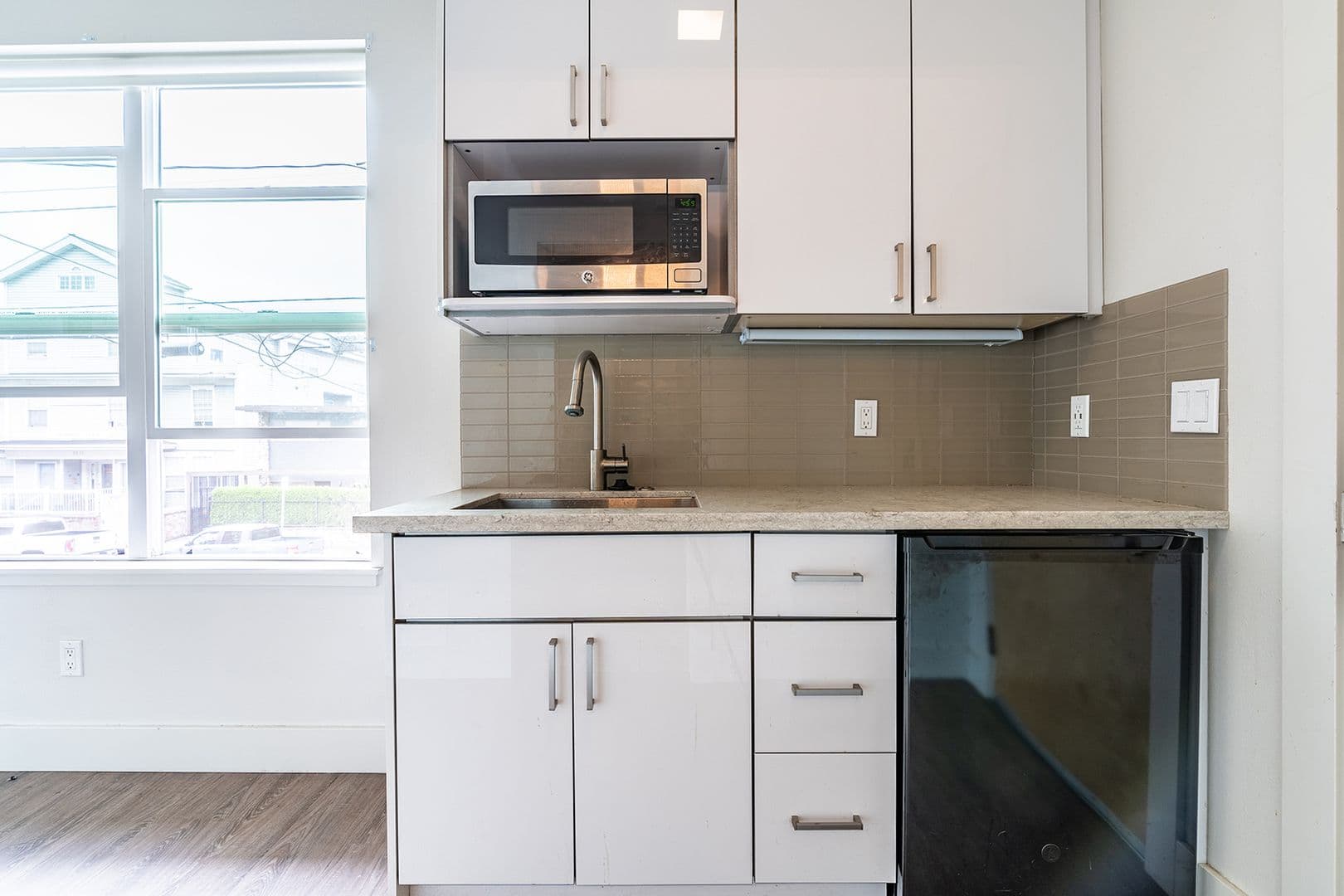 Seattle Apartment: 1722 Summit Ave
