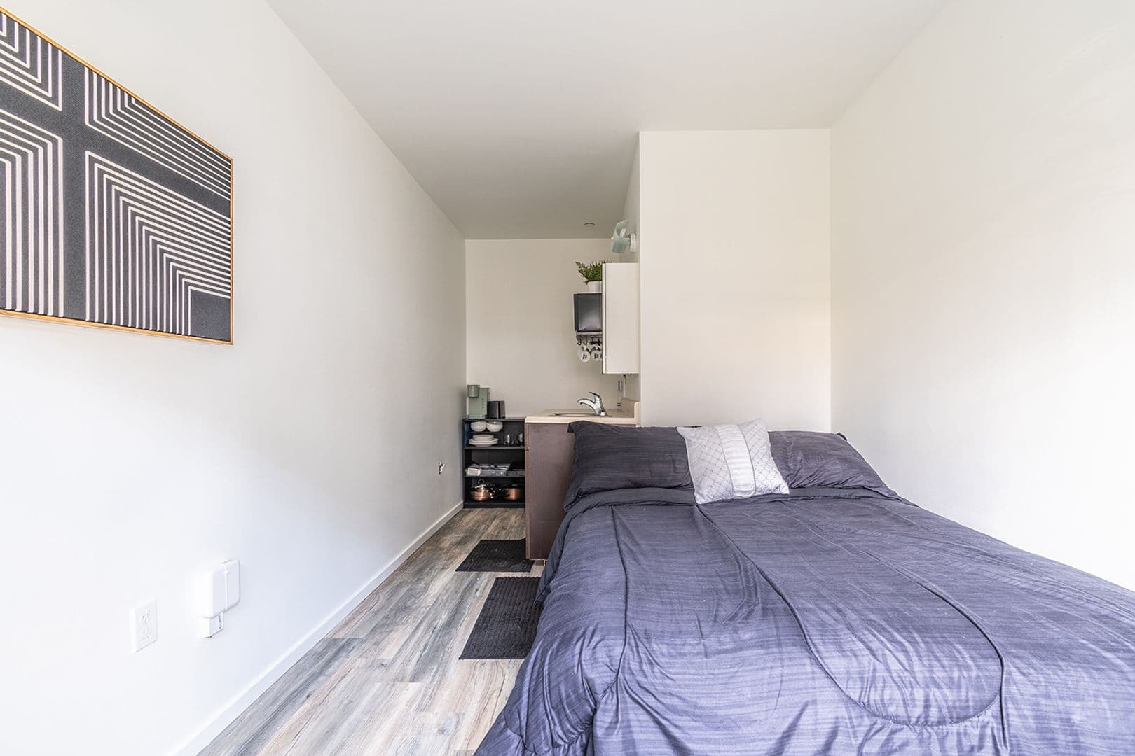 Seattle Apartment: 116 13th Ave East