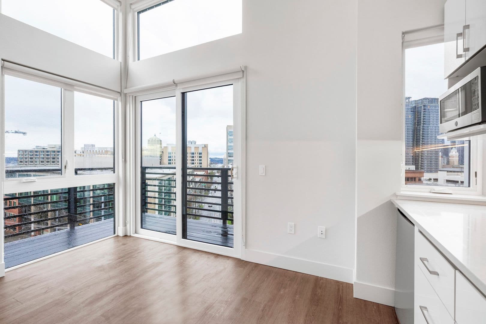 Seattle Apartment: 500 Broadway