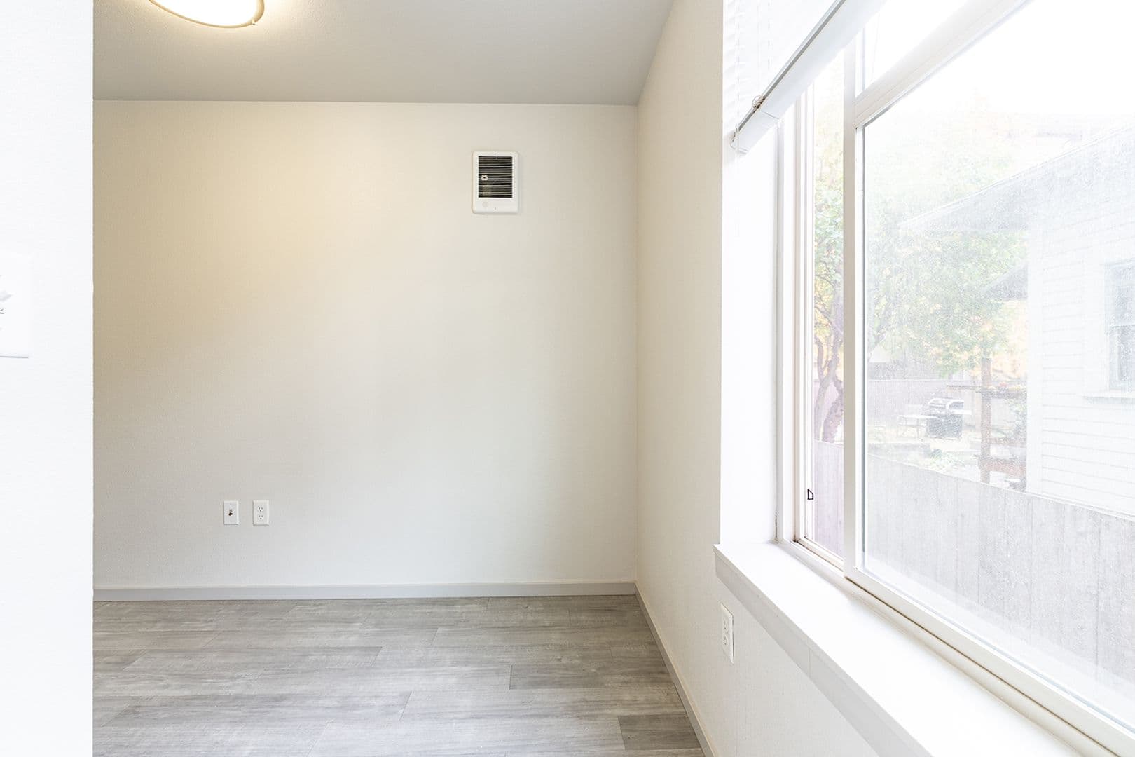 Portland Apartment: 2250 NW Thurman St