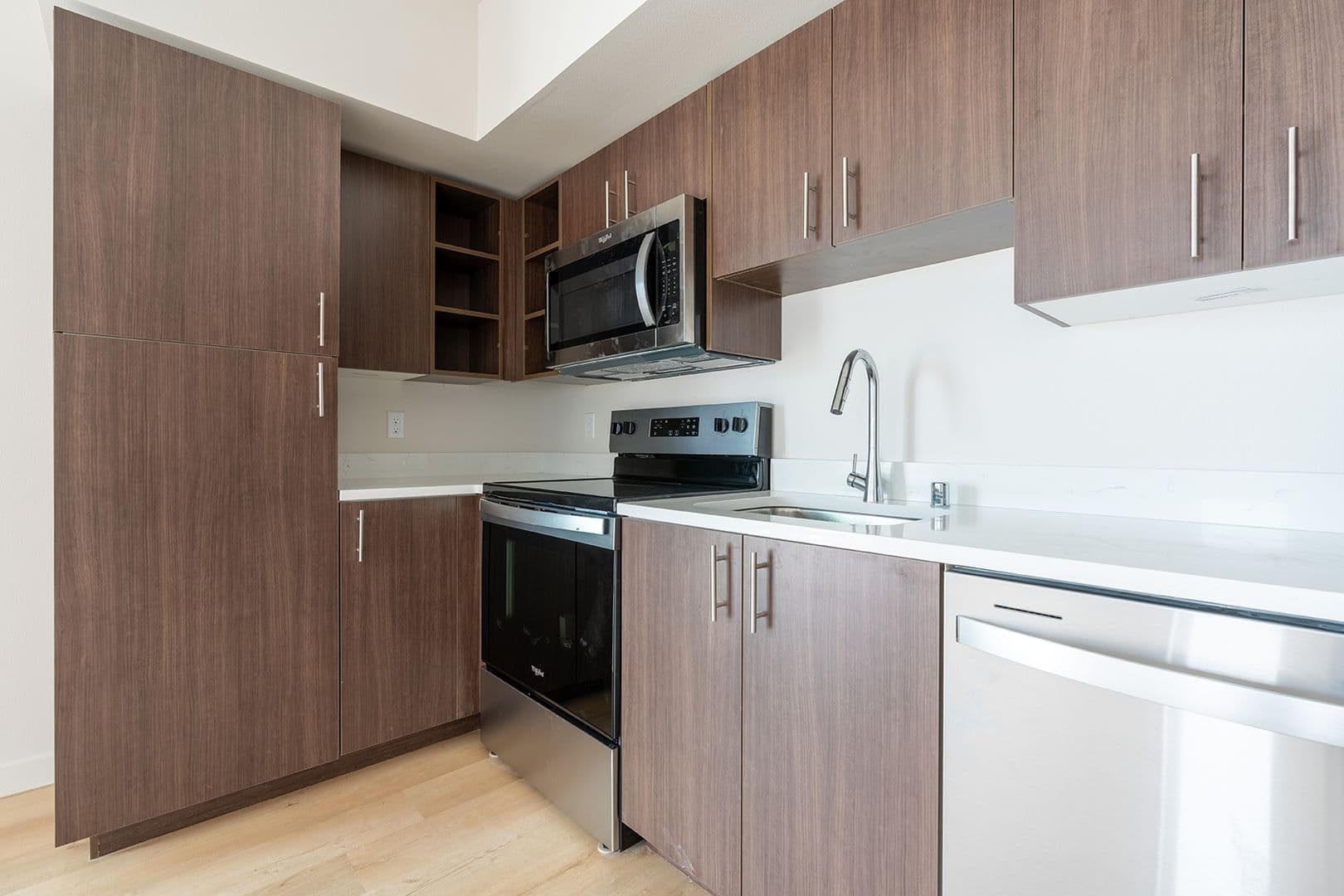 Tacoma Apartment: 2501 Commerce St