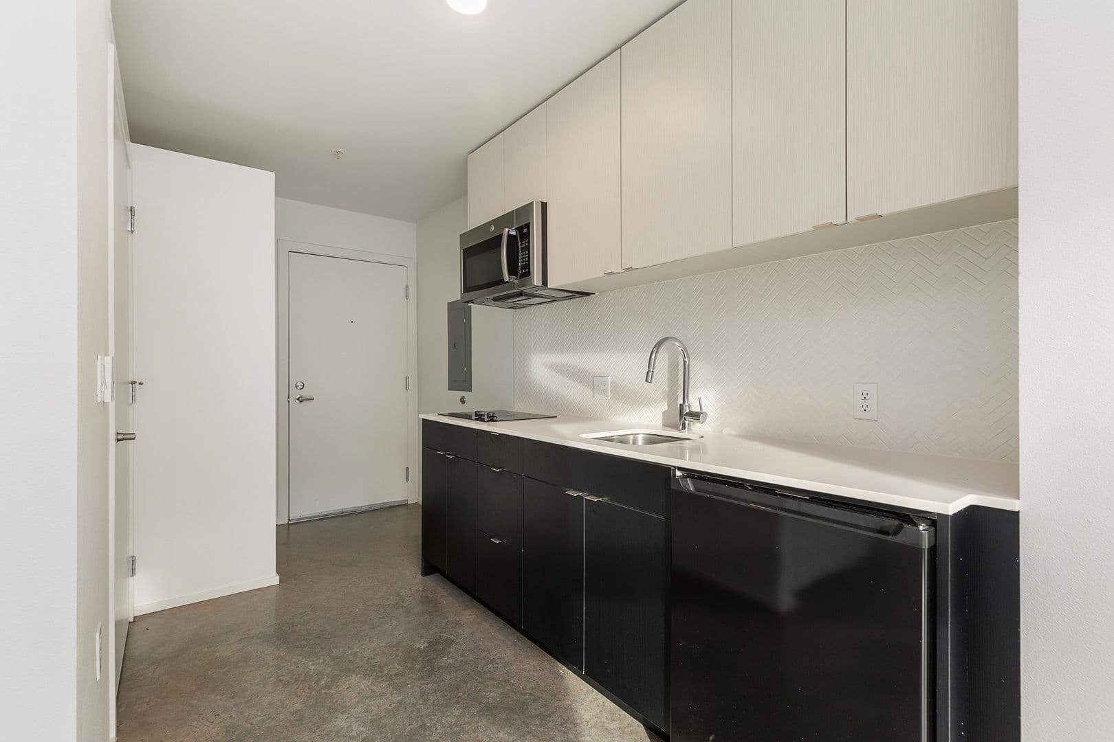 Seattle Apartment: 722 E Pike St