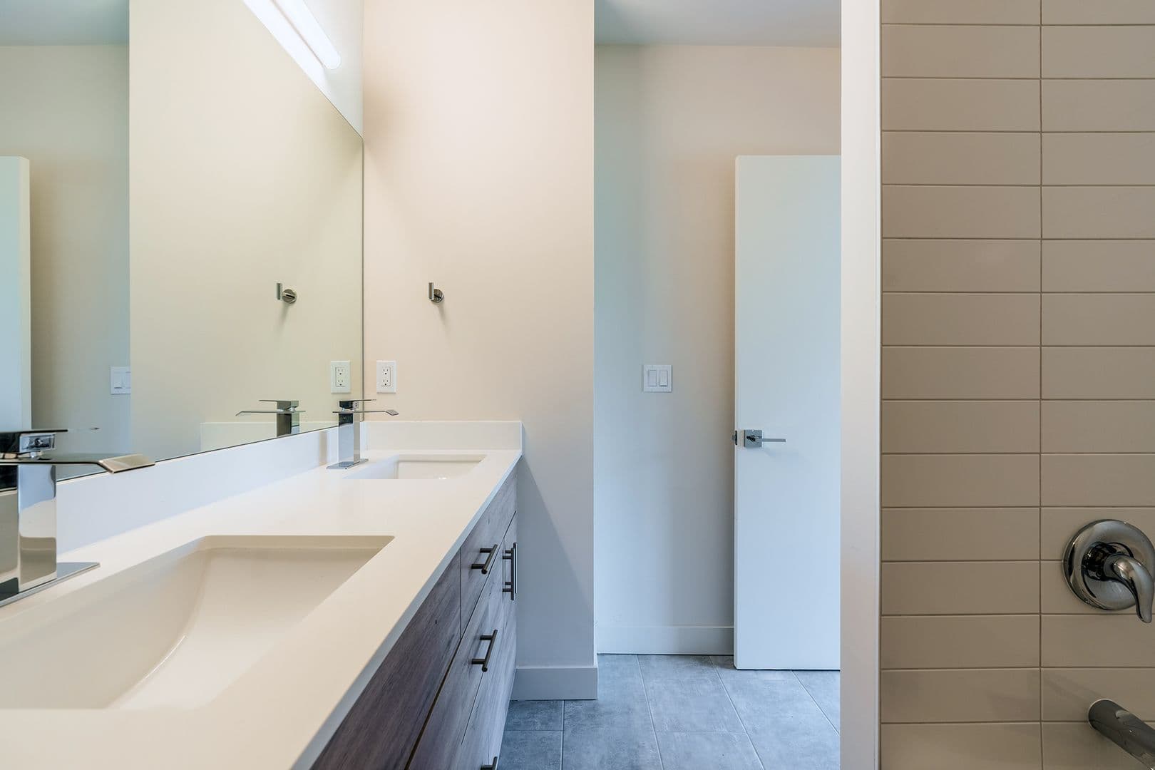 Seattle Townhome: 6500 S 133RD ST