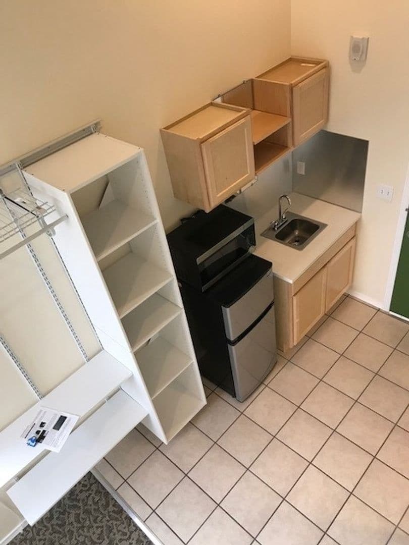 Seattle Apartment: 5611 17th Ave NW