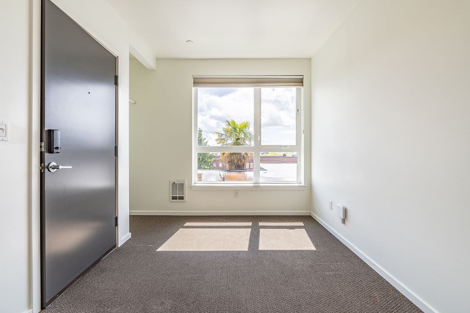 Seattle Apartment: 116 13th Ave East