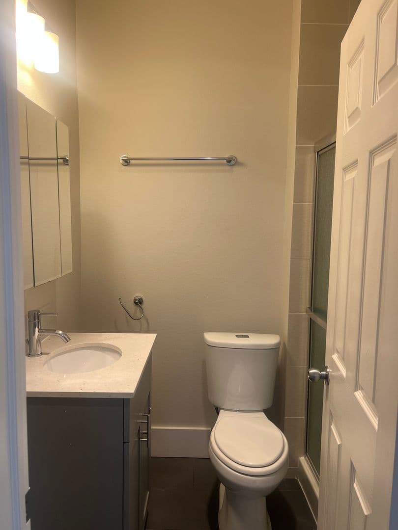 Seattle Apartment: 304 E Olive Place