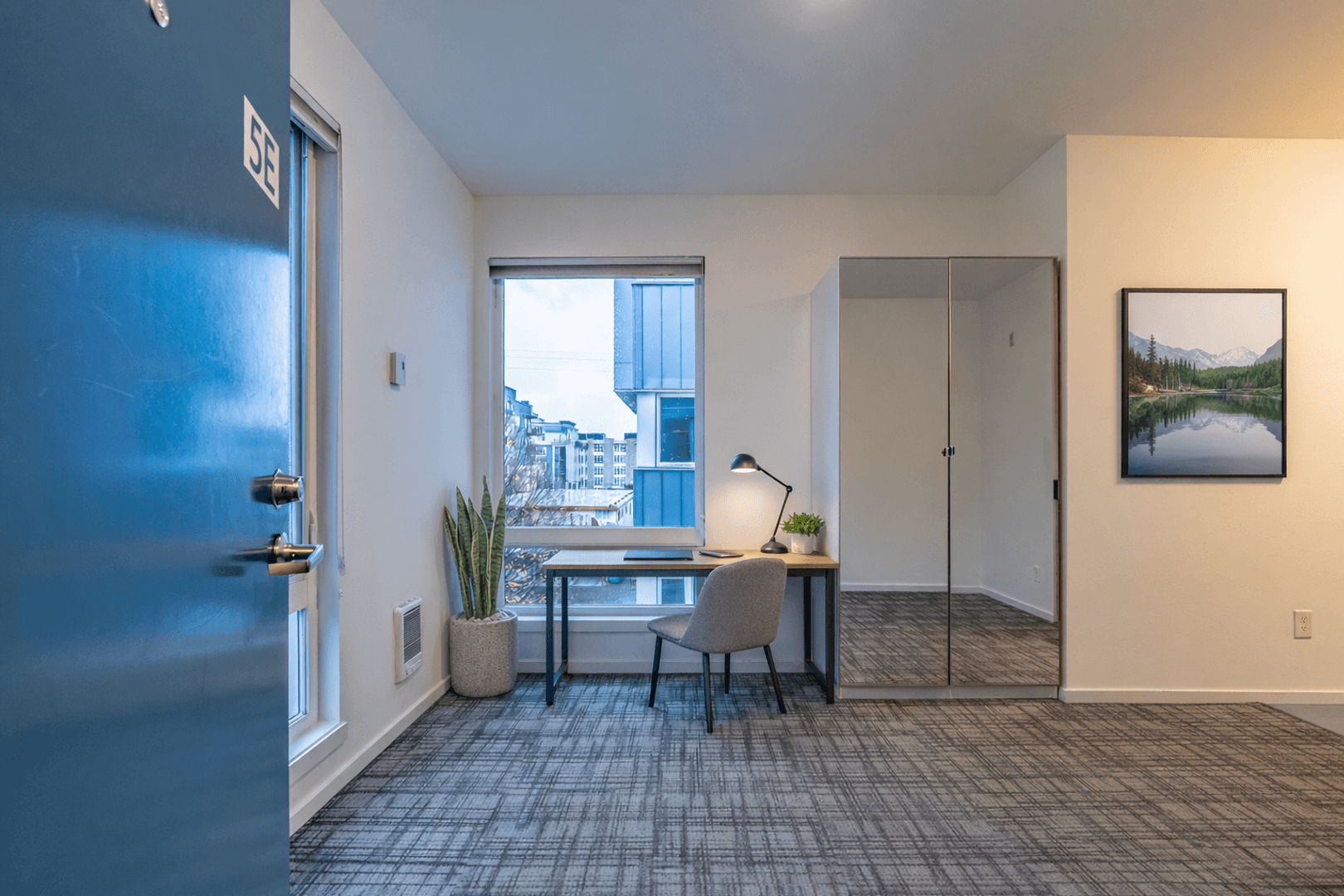 Seattle Apartment: 2418 NW 58th St